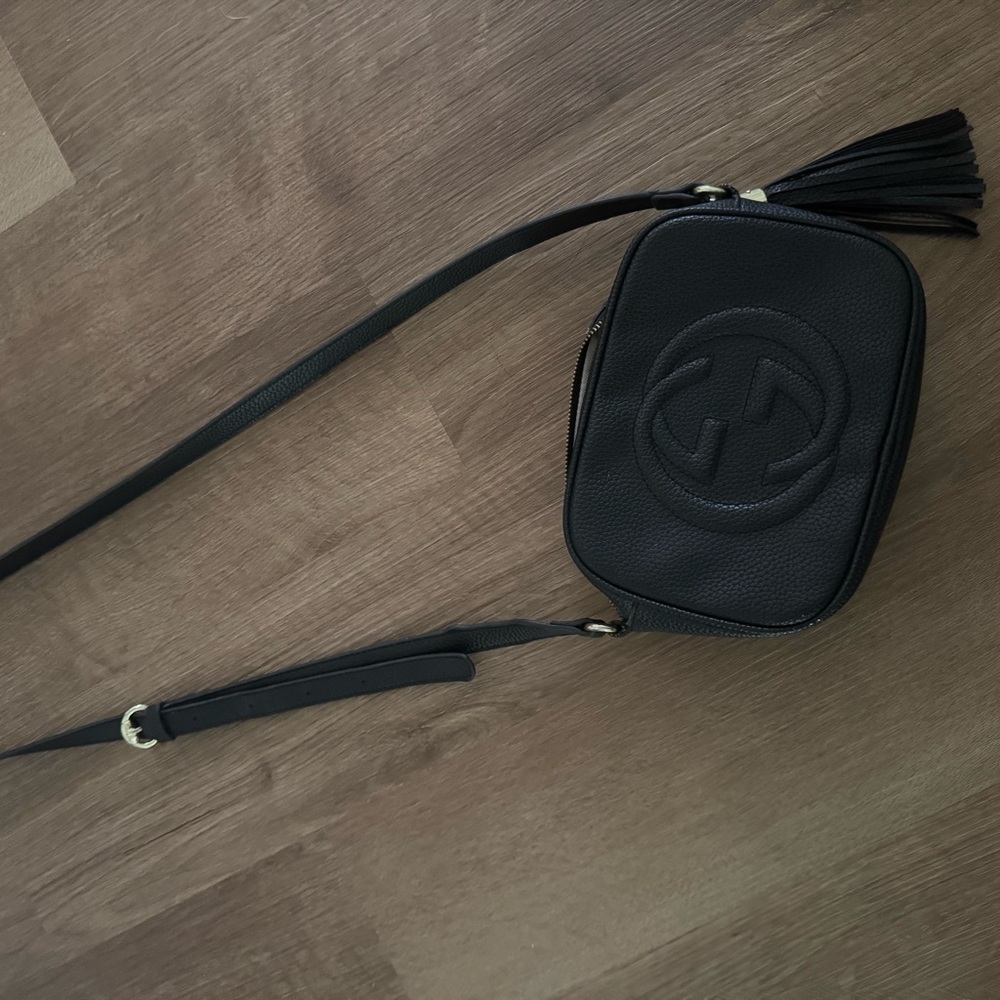 Gucci Black Leather Crossbody Bag with Tassel Detail